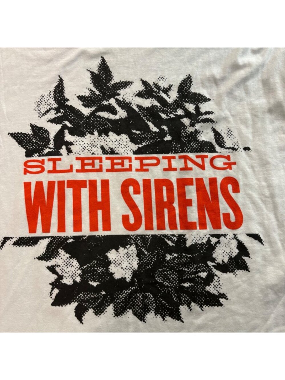 Sleeping With Sirens Graphic T Shirt Mens Size XL White Black Red Band Merch Tee - Picture 3 of 8